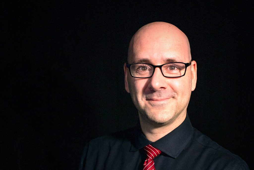 Tie Gambarcurta Photo